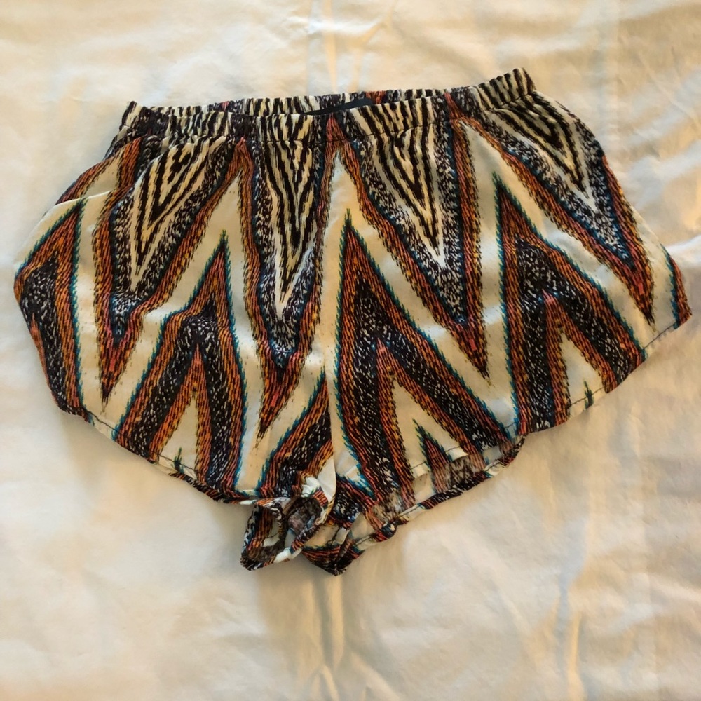 100% rayon patterned shorts